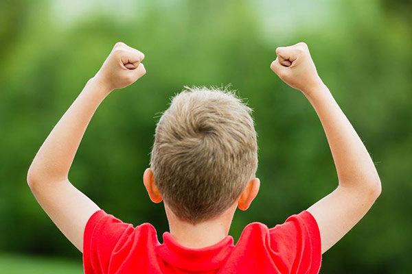 مراقبت بیش از حد والدین و پیامدهای بلند مدت آن